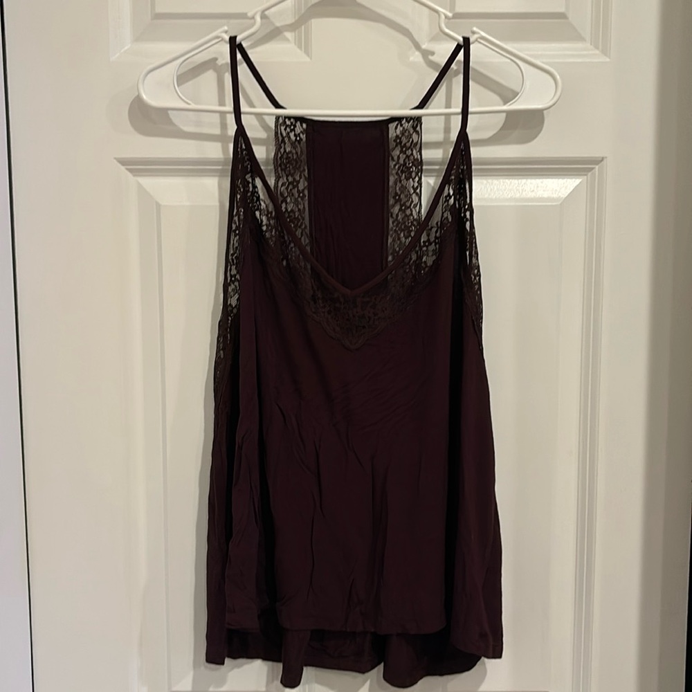L maroon spaghetti strap tank top with lace outline
